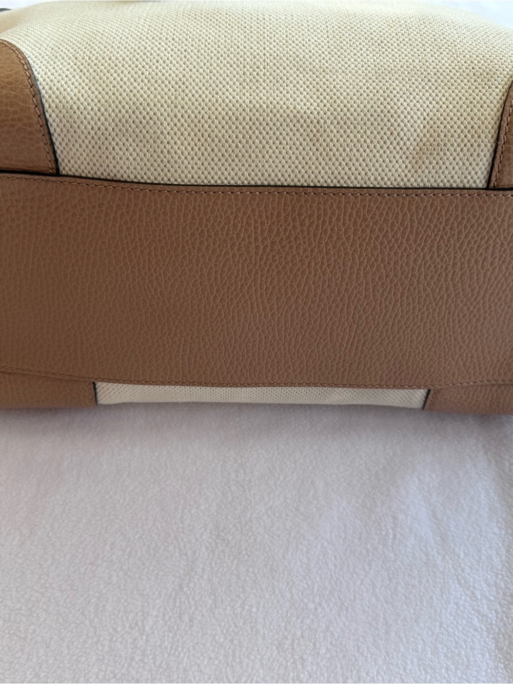 Gucci Cream Canvas Tote with Tan Leather Trim - Picture 3 of 9